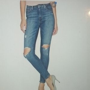 Levi 721 Highrise Skinny Jean
